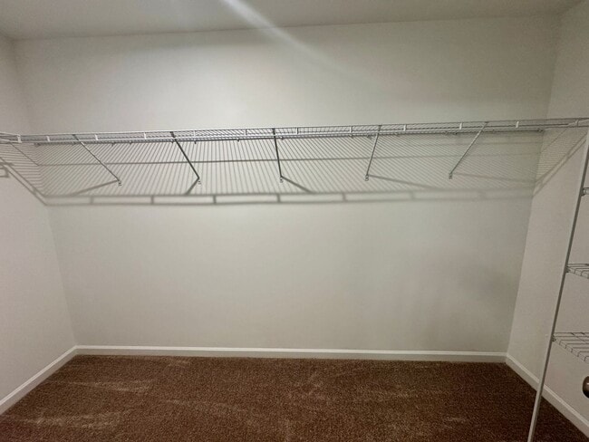 Building Photo - 4BR/2.5BA Two Car Garage in Element Park