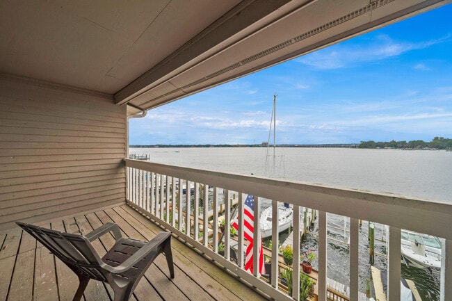 Building Photo - 206 Snug Harbour Dr