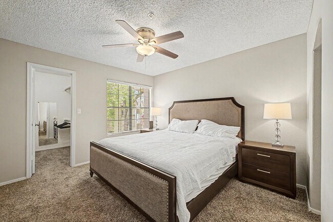 Building Photo - 6885 E Cochise Rd