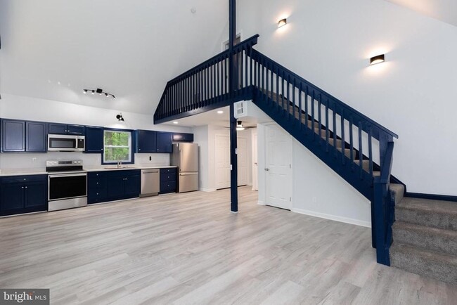 Building Photo - 382 Wood Cutters Ln