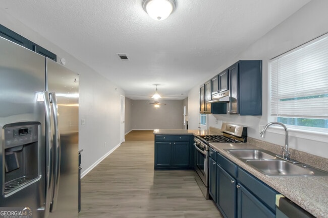 Building Photo - 10806 Misty Meadows Ct