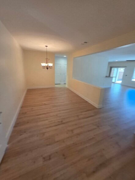 Building Photo - 3241 Flyway Ct