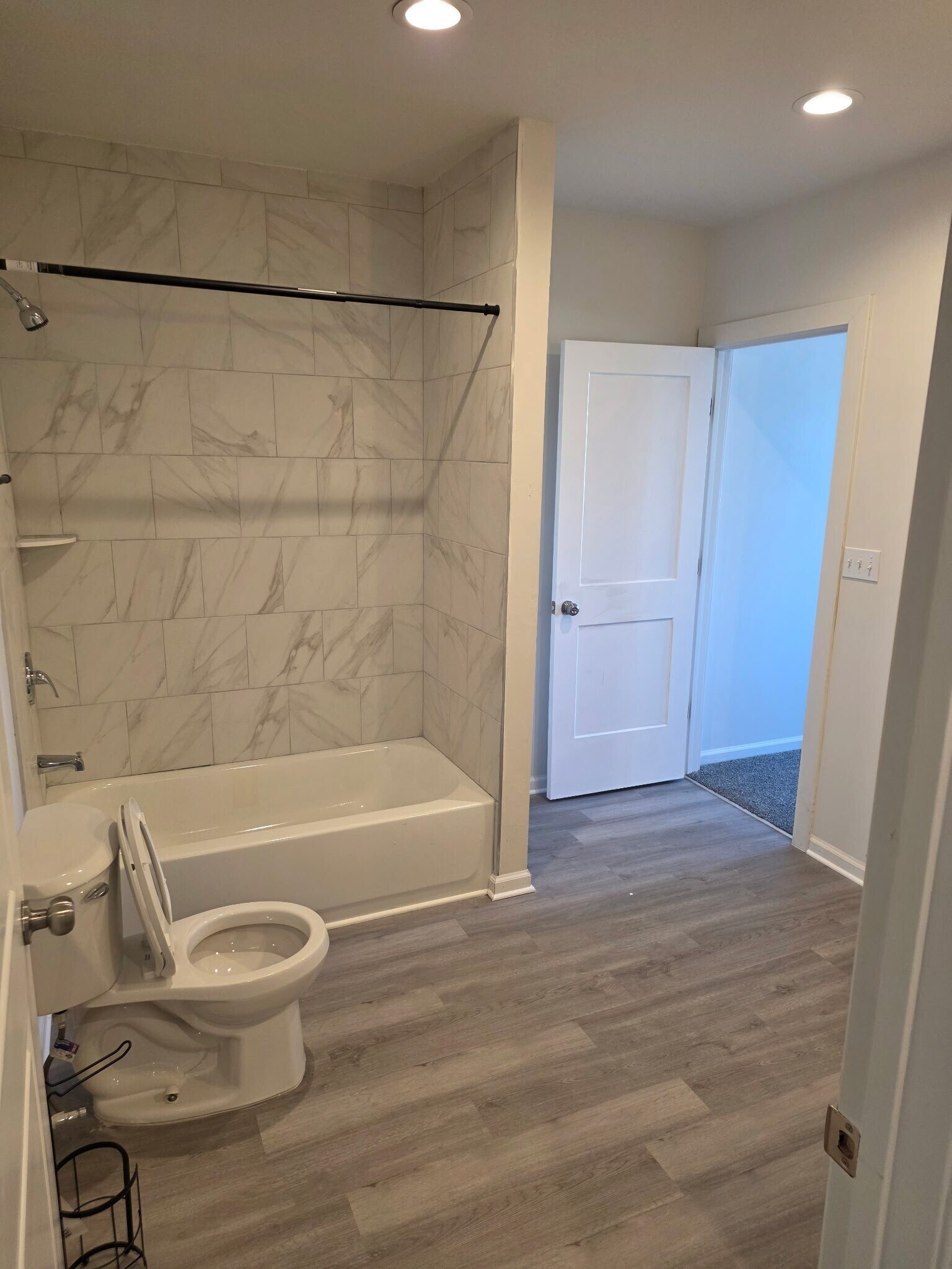 Building Photo - 2927 Oakley Ave