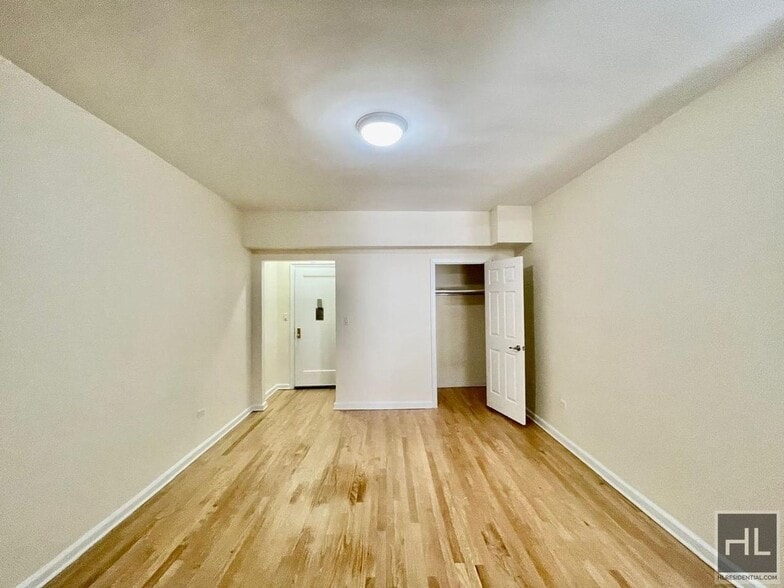 Primary Photo - East 84th Street
