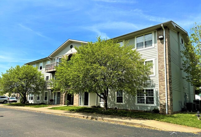 Building Photo - College Park Condominiums