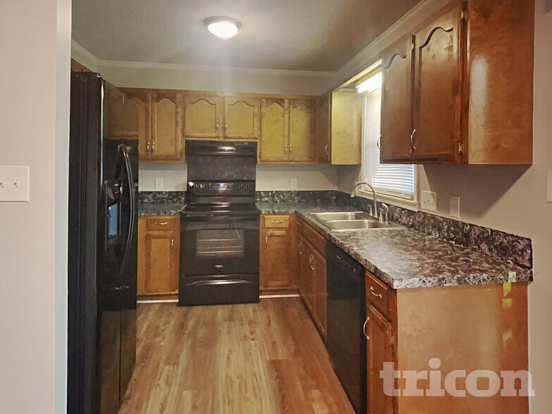 Building Photo - 8820 Kishorn Ct