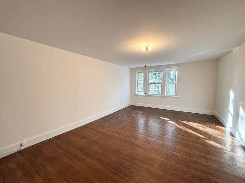 Building Photo - 63 Mason Ter