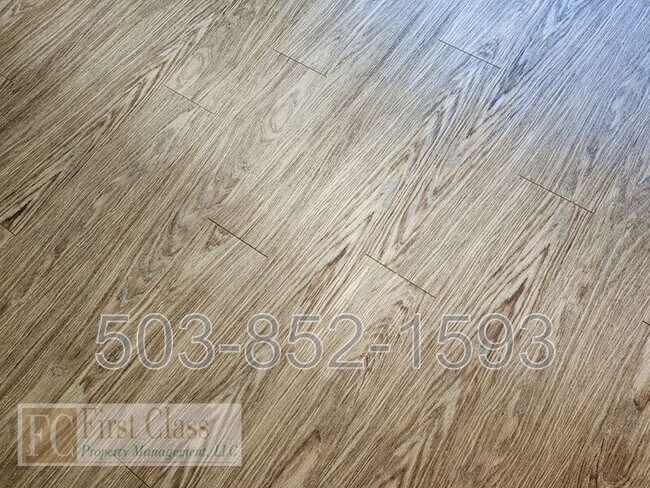 Building Photo - 3602 SW Beaverton Hillsdale Hwy