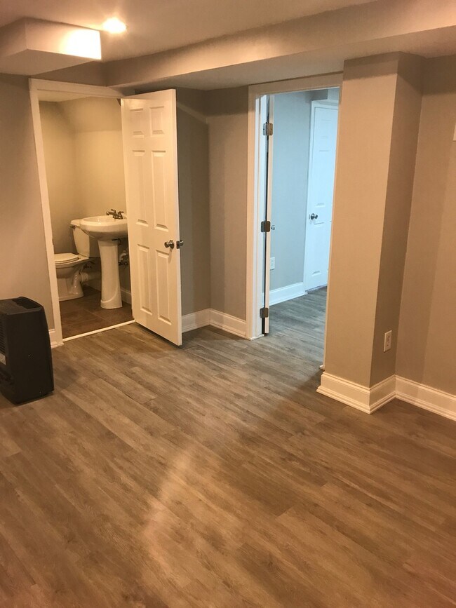 Building Photo - 3 Bedrooms and 3.5 Bathrooms-Coming Soon