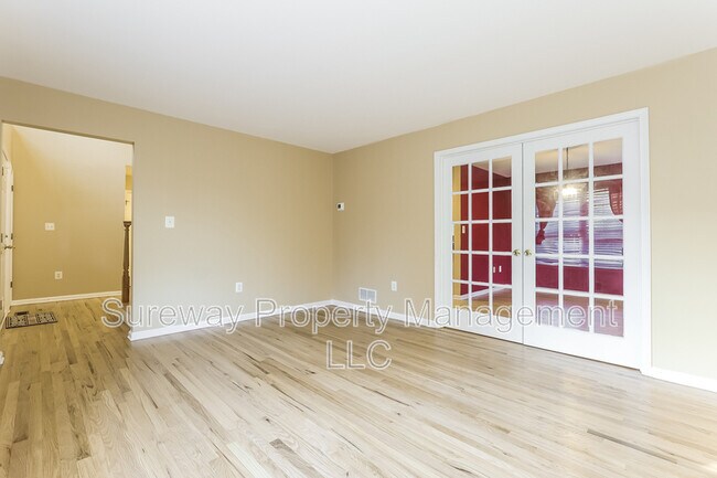 Building Photo - 29 Red Oak Ct