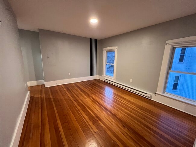 Building Photo - 96 Washington St