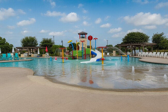 Building Photo - 8907 Palomino Pony