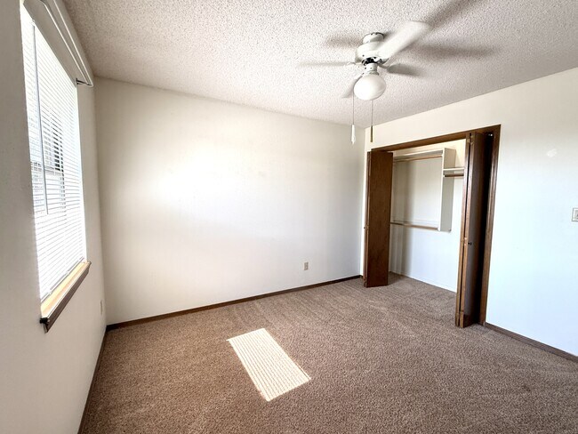Building Photo - 2208 Shenandoah Dr
