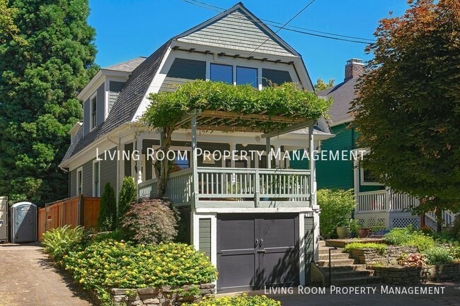 Primary Photo - 2715 NW Savier St
