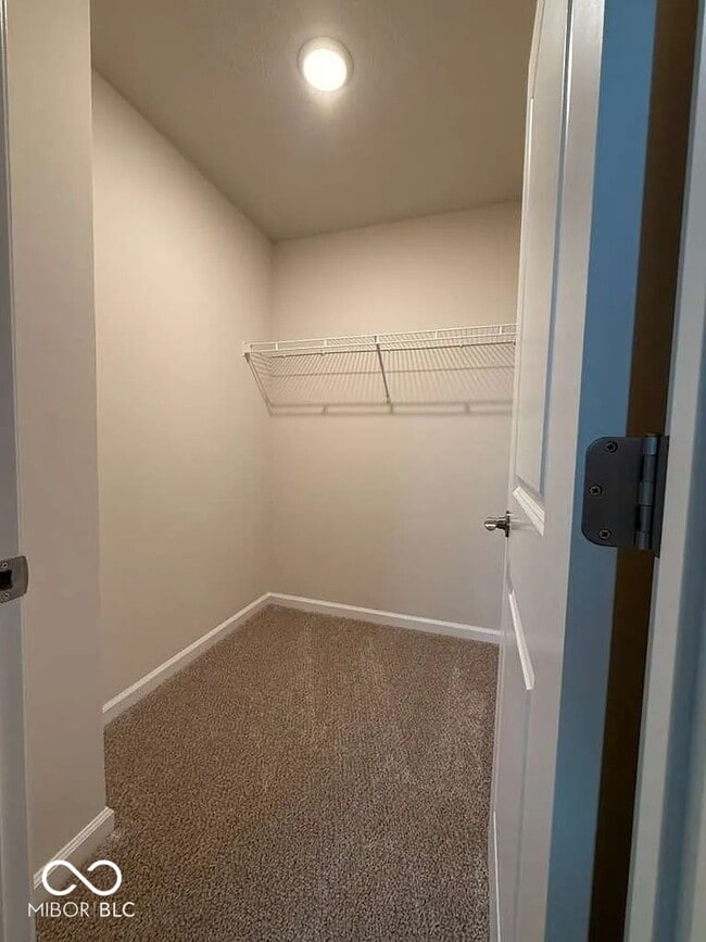 Building Photo - 6871 Seabiscuit Rd