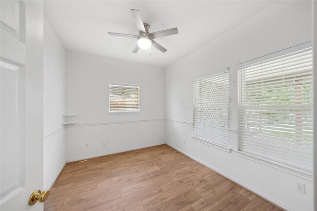 Building Photo - 12431 Pegasus Dr