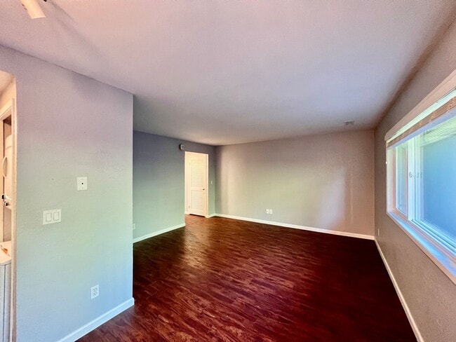 Building Photo - 9523 NE 180th St