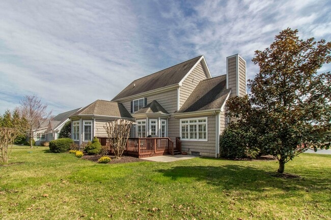 Building Photo - SHORT TERM - FURNISHED OR UNFURNISHED - SINGLE FAMILY - RBYCC