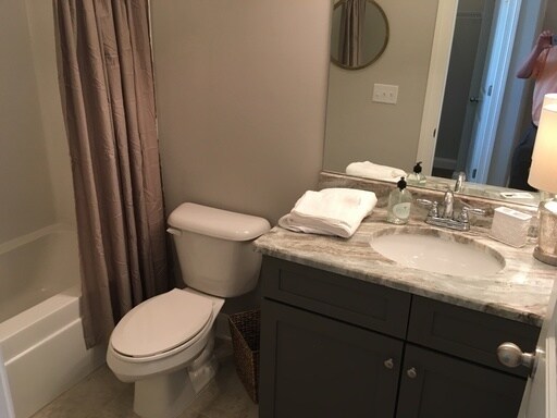 Building Photo - West End