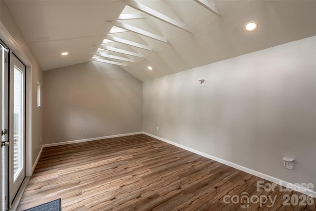 Building Photo - 1516 Princess Pl