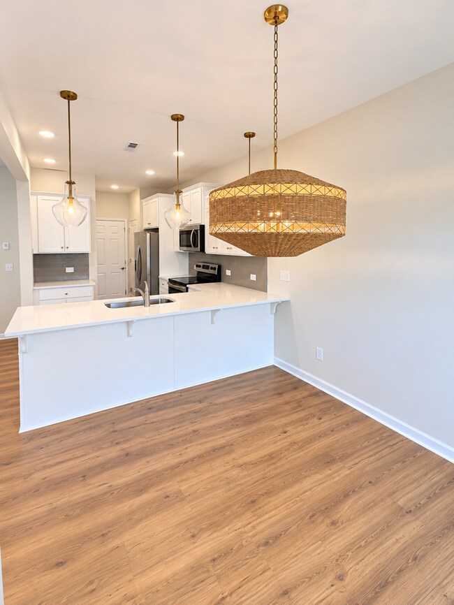 Building Photo - Now Leasing! 1 Month Free | Brand-New 3BR Home with 2-Car Garage Near Downtown Mooresville