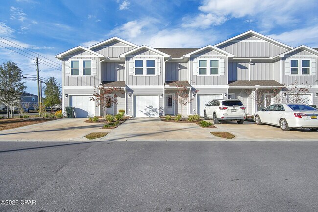 Building Photo - 1707 Jakes Dr