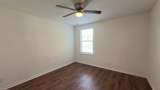 Building Photo - 10609 Willow Oak Ct