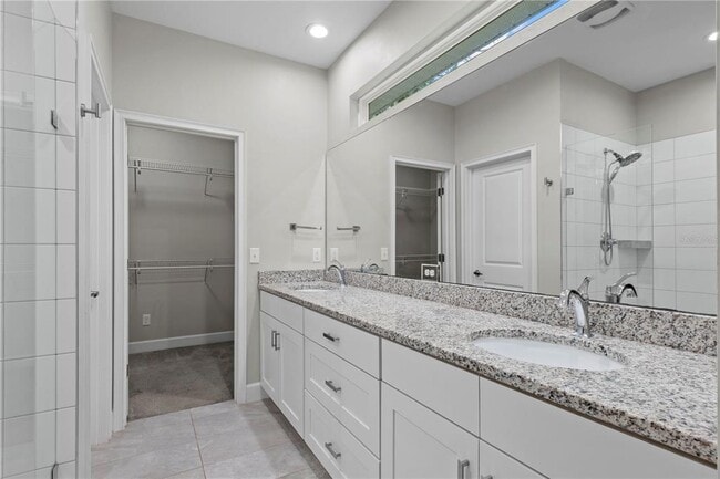 Building Photo - 25726 SW 19 Ave