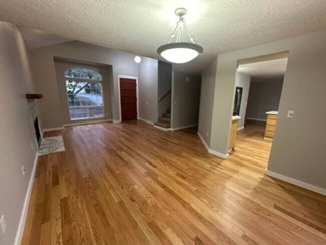Building Photo - 9505 SW 47th Ave