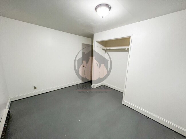 Building Photo - Charming West Salem Home - Coming Soon!