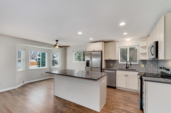 Building Photo - 7305 S Webster St