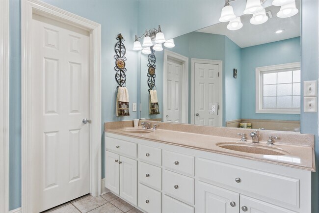 Building Photo - 1782 N Gabriel Square