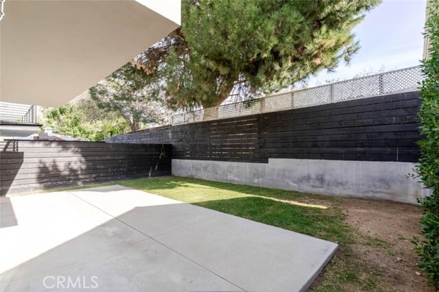 Building Photo - 10754 Nassau Ave