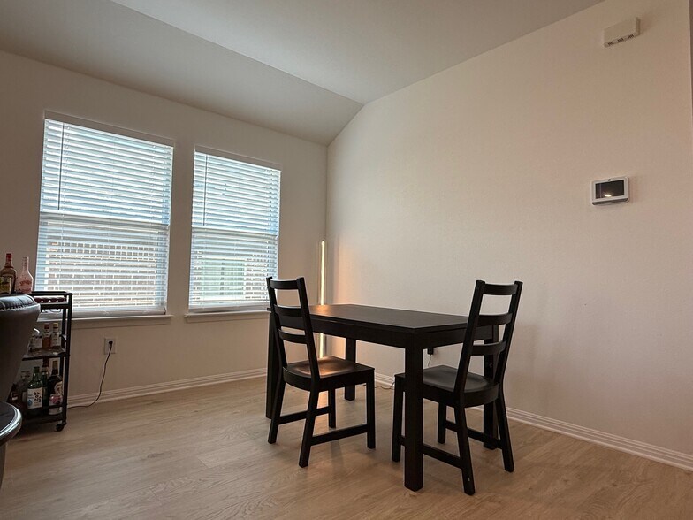 Building Photo - 2916 Owl Head Dr