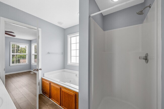 Building Photo - Pet Friendly Three Bedroom with Basement!