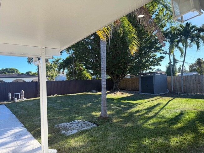 Building Photo - 9900 Dominican Dr