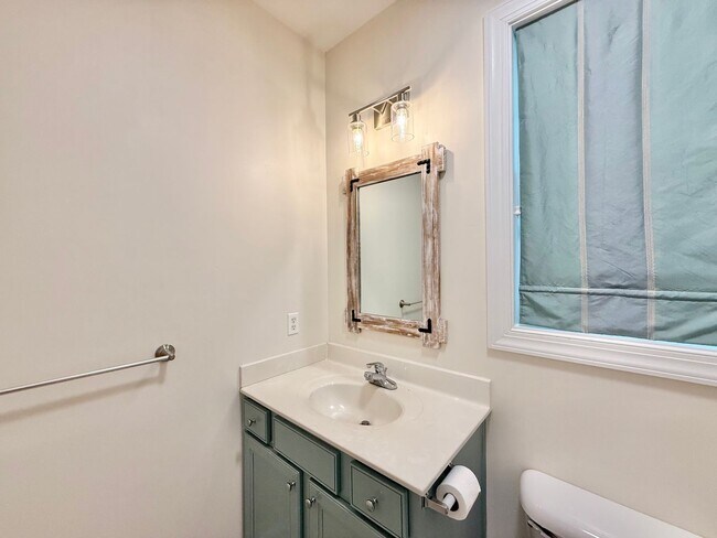 Building Photo - **OFFERING WAIVED APPLICATION FEES & $200 ...
