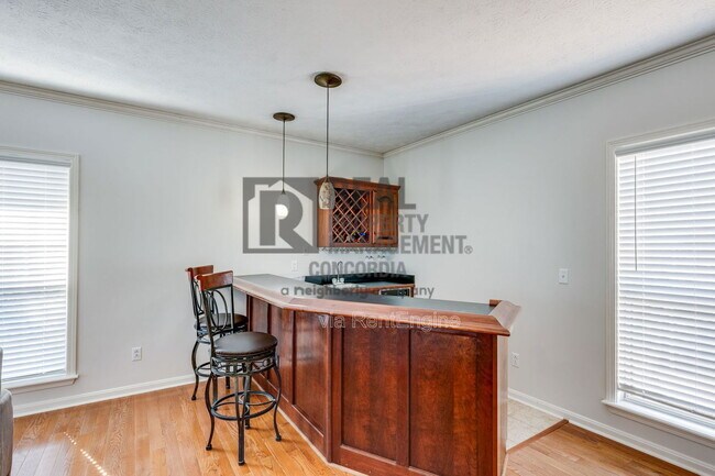 Building Photo - 3 Kyle Ct