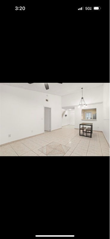 Building Photo - 15 Silver Park Cir