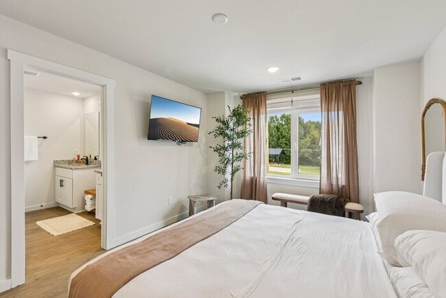 Building Photo - Brand-New Luxury Townhomes in Newton w/ Pr...