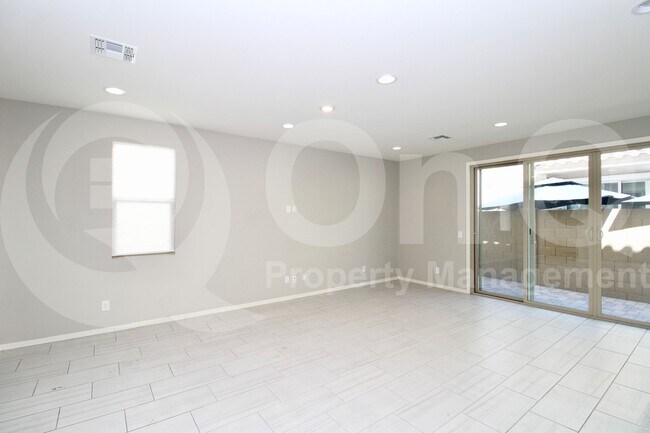 Building Photo - 17221 N 9th Pl