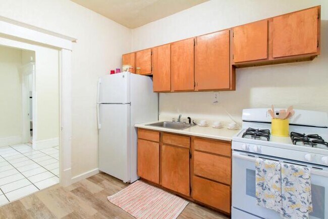 Building Photo - 1 bedroom in seattle WA 98122