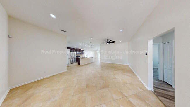 Building Photo - 630 Glendale Ln