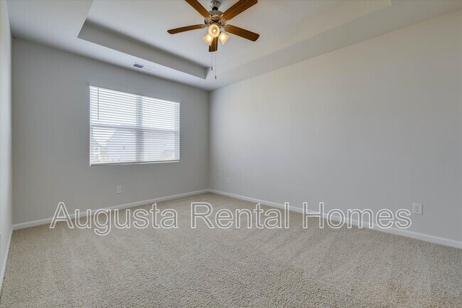 Building Photo - 1253 Birch Cir