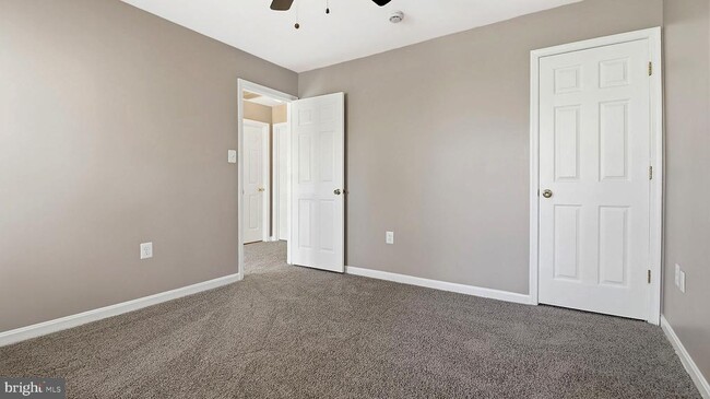 Building Photo - 14101 Kathleen Ln