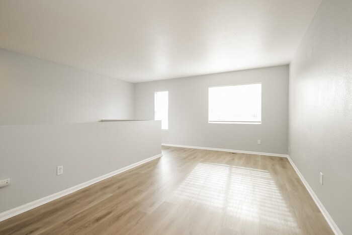 Building Photo - 4804 N Lisbon St