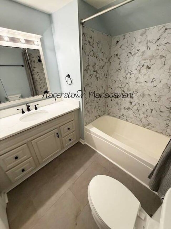 Building Photo - 3 BR Single Family Home In Country Setting