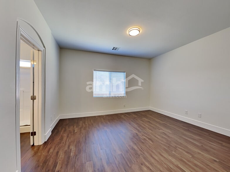 Building Photo - 2278 Laramine River Dr