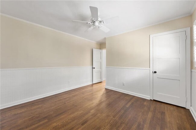 Building Photo - 128 Osner Dr NE