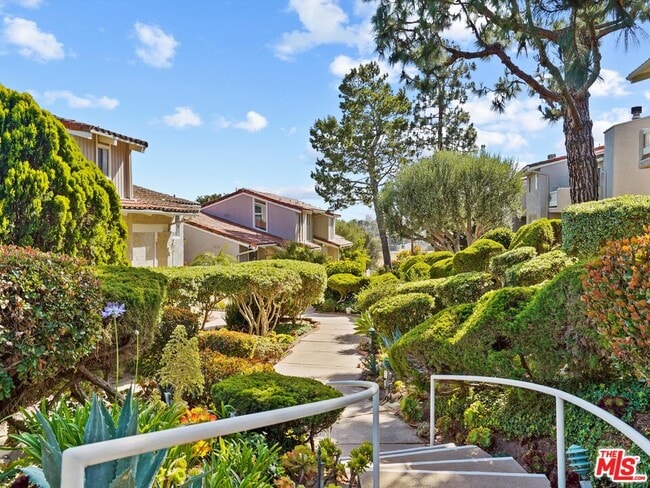 Building Photo - 28206 Rey De Copas Ln
